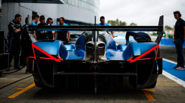 Alpine A424 – rear